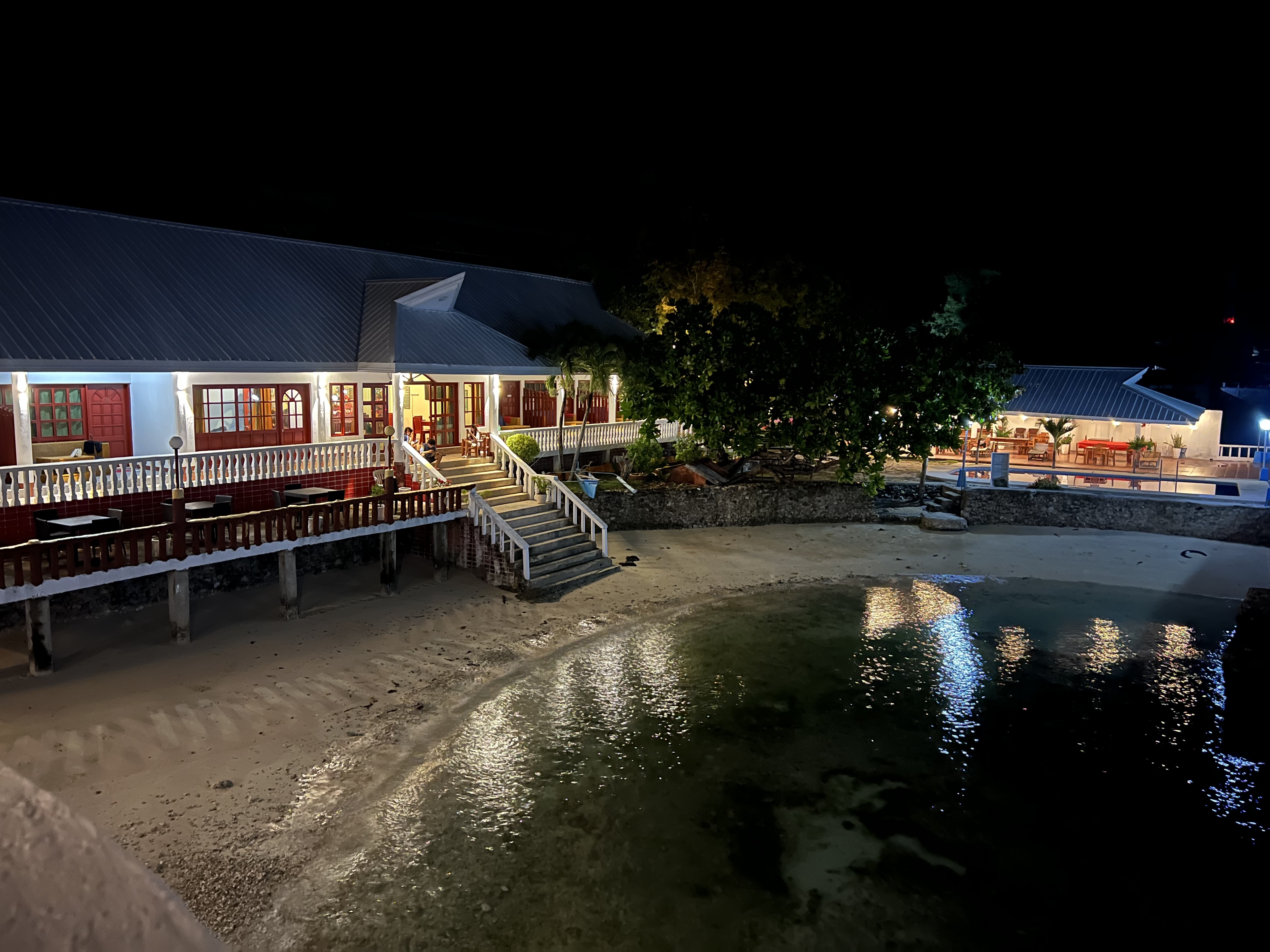 Lighthouse stay in Oslob